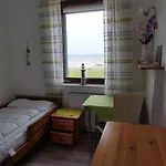 Mit Meerblick, 2 Schlafzimmer, Sued- Balkon, Parkplatz Daire
