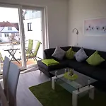 Daire Mit Meerblick, 2 Schlafzimmer, Sued- Balkon, Parkplatz