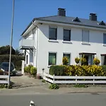Mit Meerblick, 2 Schlafzimmer, Sued- Balkon, Parkplatz Daire