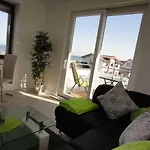 Daire Mit Meerblick, 2 Schlafzimmer, Sued- Balkon, Parkplatz