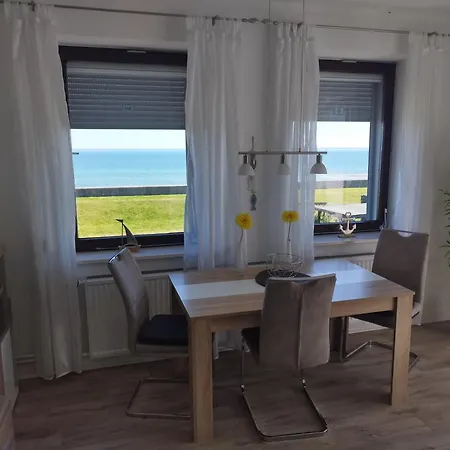 Mit Meerblick, 2 Schlafzimmer, Sued- Balkon, Parkplatz *