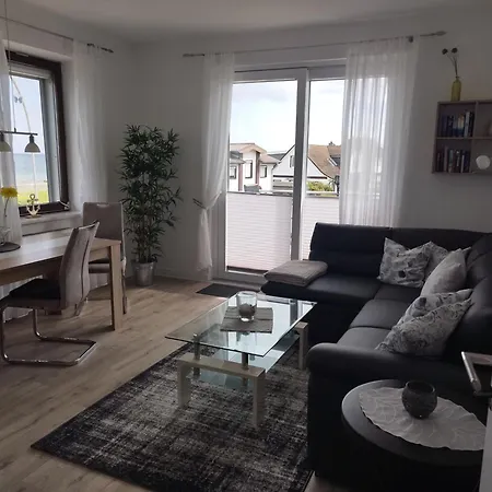 Apartment Mit Meerblick, 2 Schlafzi, Box- Bett, Sued- Balkon, Eig, Parkplatz, Glasfaser *