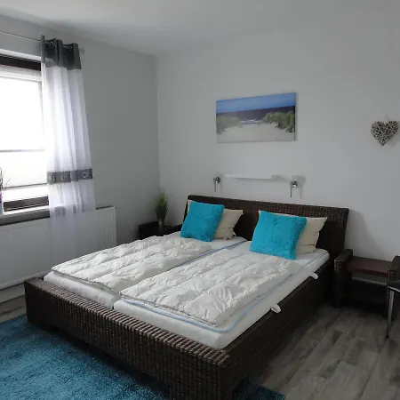 Mit Meerblick, 2 Schlafzimmer, Sued- Balkon, Parkplatz Διαμέρισμα